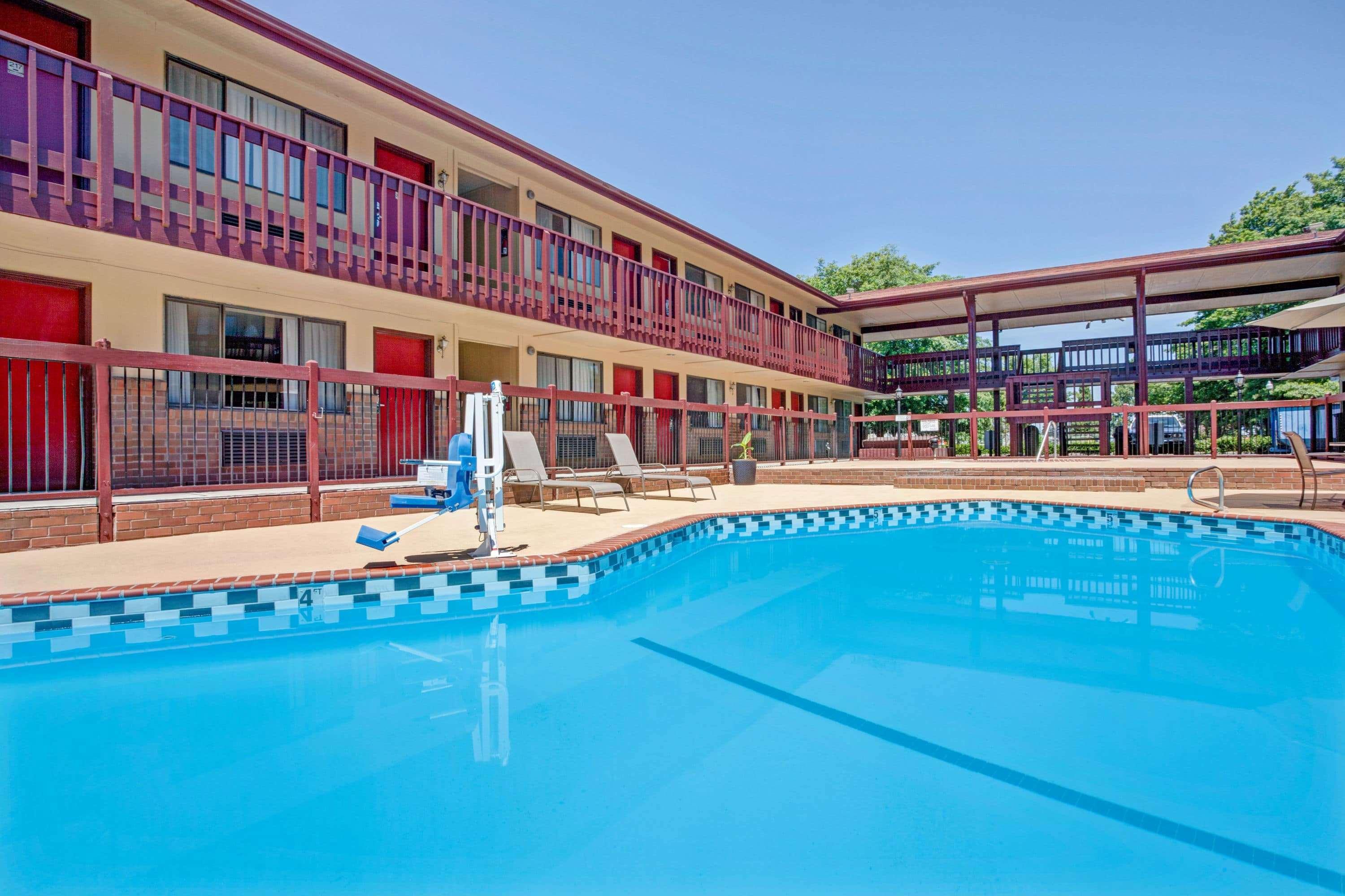 Super 8 By Wyndham Albany Motel Exterior foto